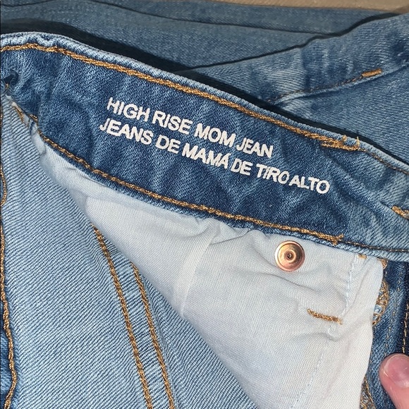 Jeans - Picture 5 of 6